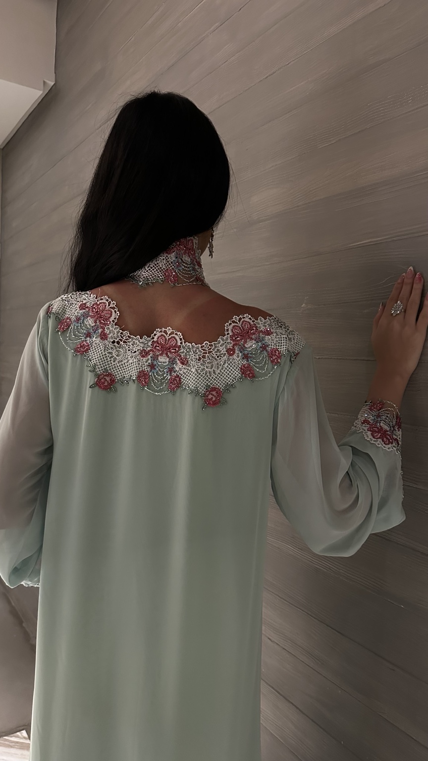 Victorian Elegant Light Green - Image 3